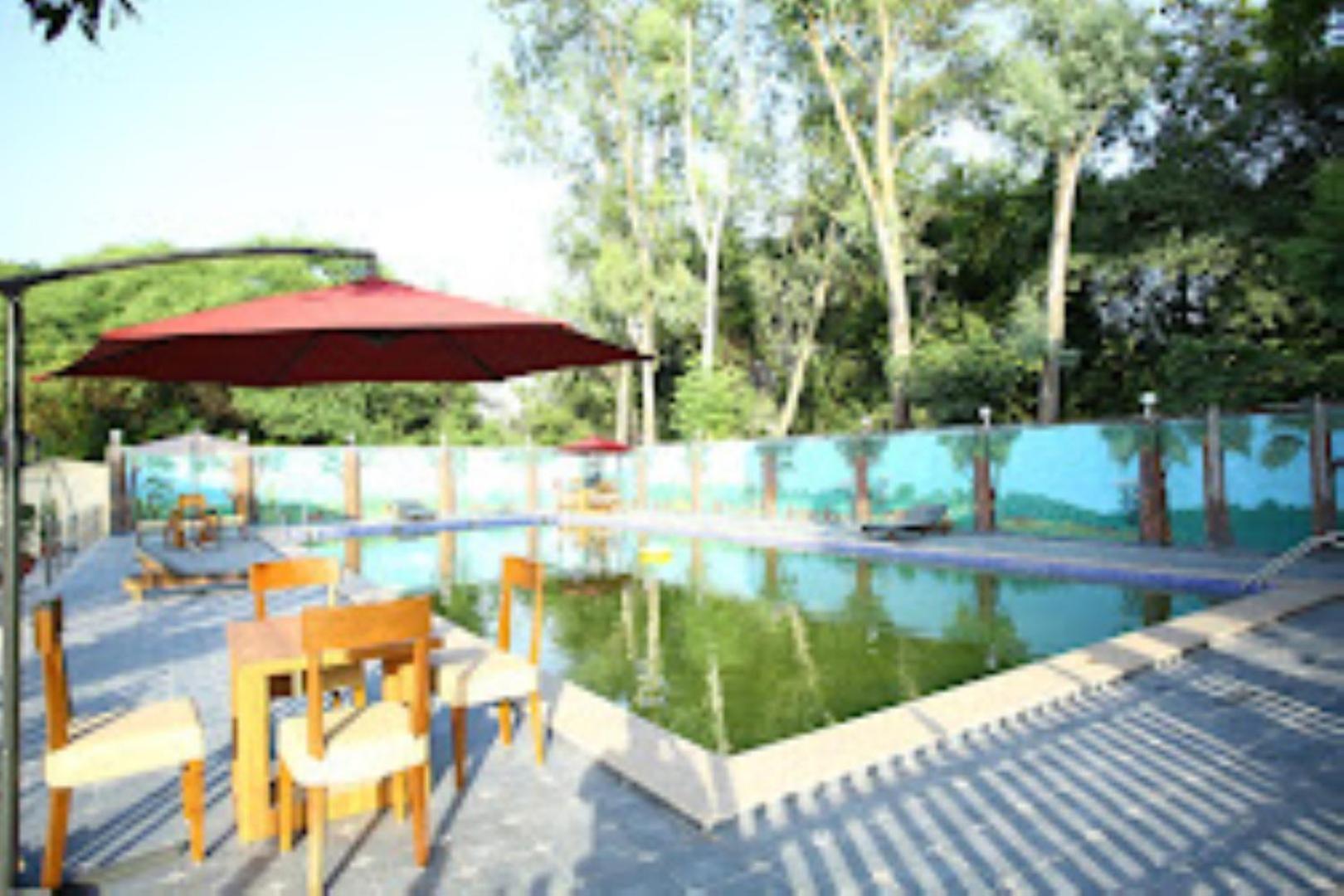 Hotel Saroj Sāgar Dış mekan fotoğraf